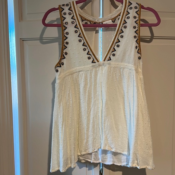 Unique Embroidered Top - Picture 1 of 3